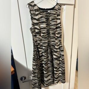 Calvin Klein pleated full volume skirt striped size 12